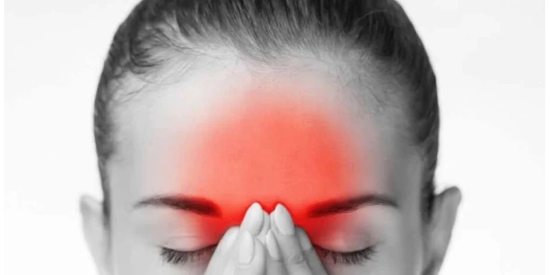 طرق علاج صداع فوق العين اليمنى