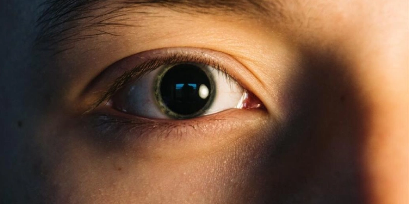 Excessive Pupil Dilation in Low Light