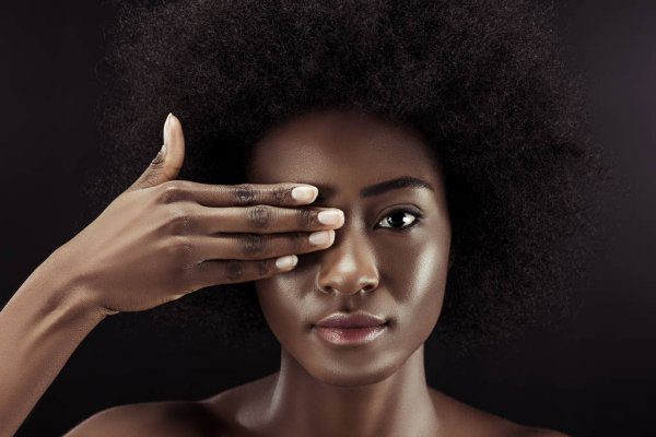 فوائد تغطية العين السليمة