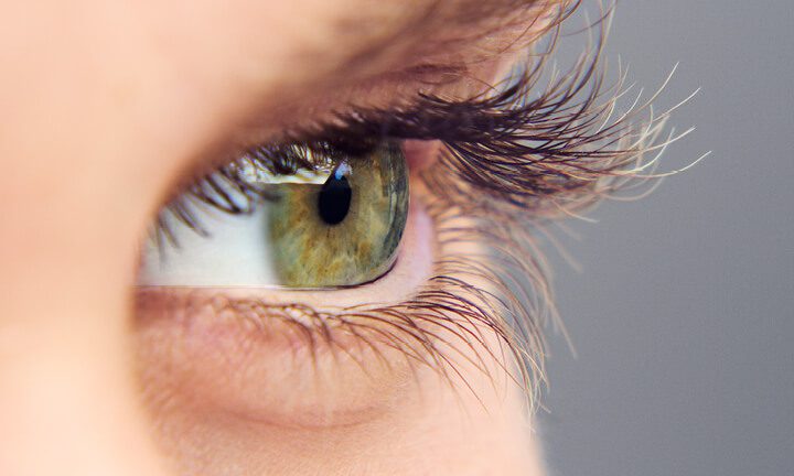 فوائد فيمتو ليزك وإيجابياته على نظرك