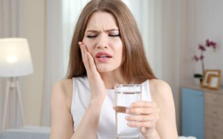 تسكين ألم الأسنان العصب في المنزل