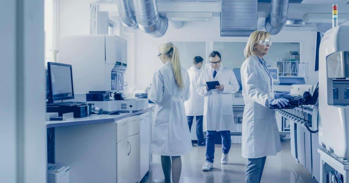 لماذا يجب على الشركات التعاقد مع مجمع طبي؟