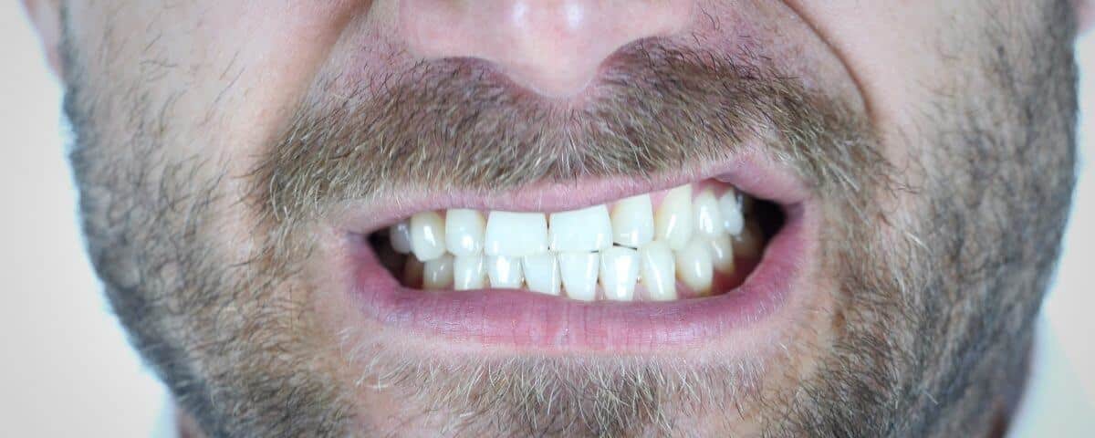 صرير الاسنان