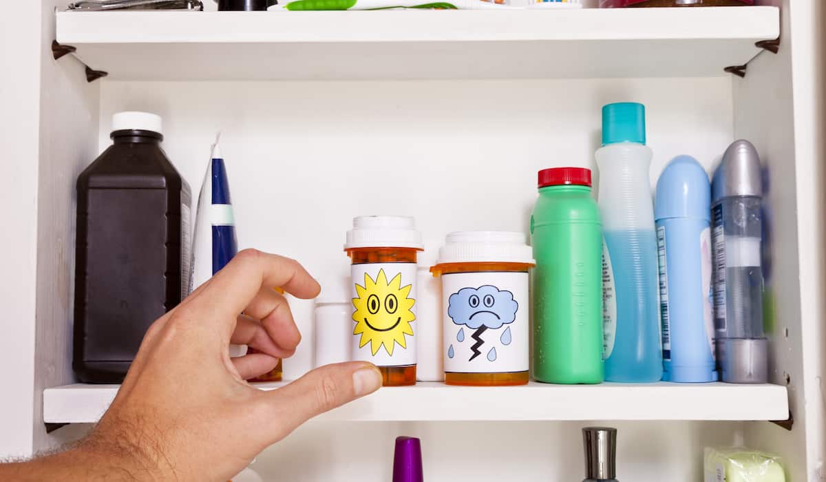 صيدلية الدواء اهم الادوية التي يجب أن تبقيها في المنزل