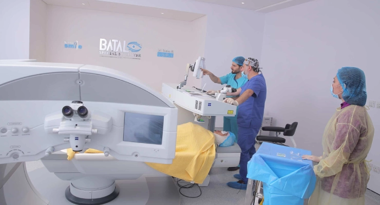 لماذا تختار مجمع بطل التخصصي لعملية الليزك في ينبع؟