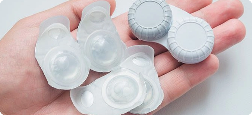 فوائد العدسات اللاصقة اليومية (عدسات يوميه)