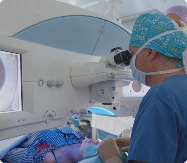 عملية الفيمتو ليزك في مجمع بطل التخصصي