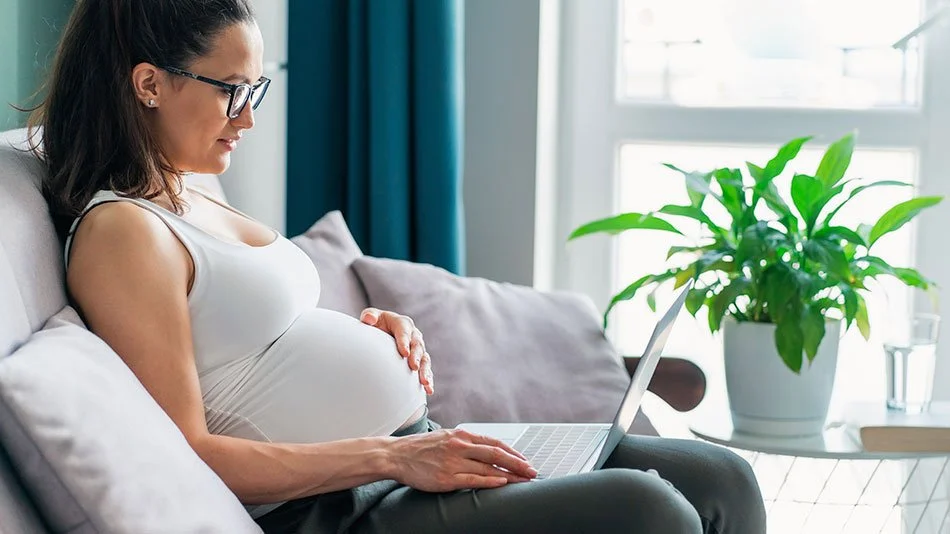 LASIK in the First Month of Pregnancy